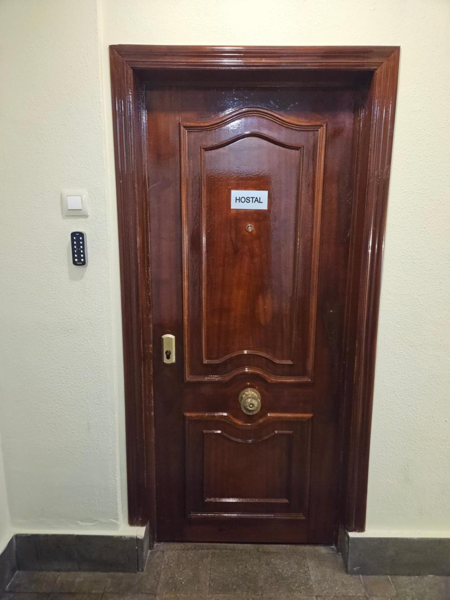 Hostal Foncalada اوفيدو المظهر الخارجي الصورة
